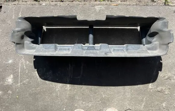 Ford Focus Intercooler air guide/duct channel F1EB8312BA