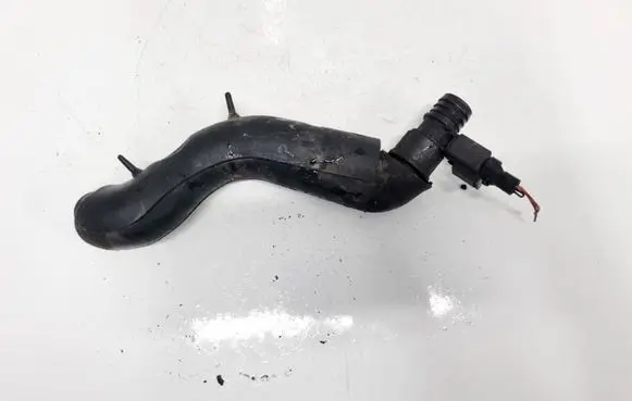 Mercedes-Benz B W245 Breather hose/pipe A6400101182