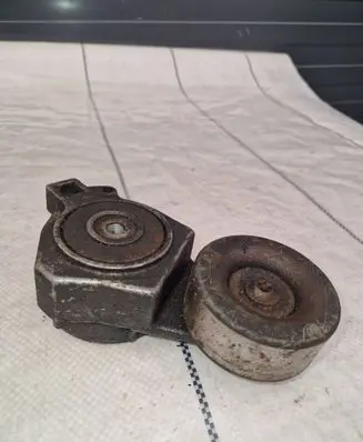 Mitsubishi Pajero Sport I Generator/alternator belt tensioner Jx07