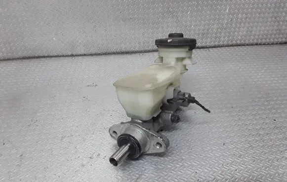 Honda CR-V Master brake cylinder