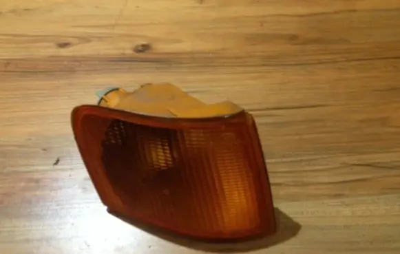 Ford Escort Front indicator light 91ag13368aa