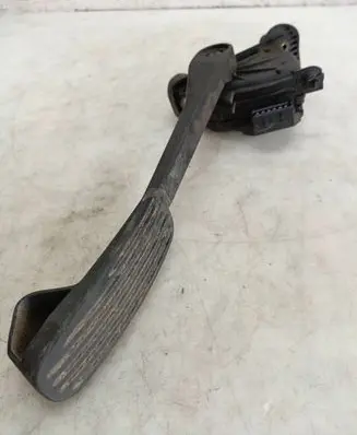 Volvo S60 Accelerator throttle pedal 30636004 6PV00853701