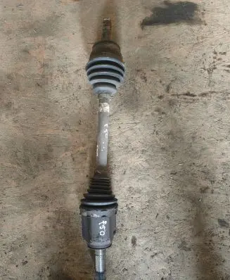 Fiat 500L Front driveshaft
