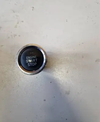 Toyota Corolla Verso AR10 Engine start stop button switch 15A7102