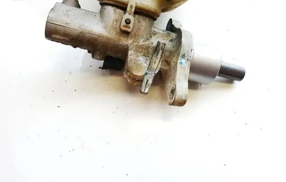 Skoda Octavia Mk2 (1Z) Master brake cylinder 1k0945459a