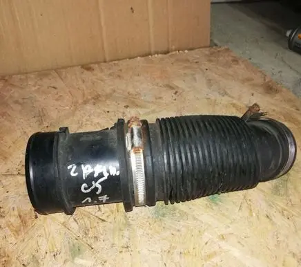 Opel Zafira B Mass air flow meter