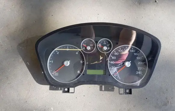 Ford Focus C-MAX Speedometer (instrument cluster)