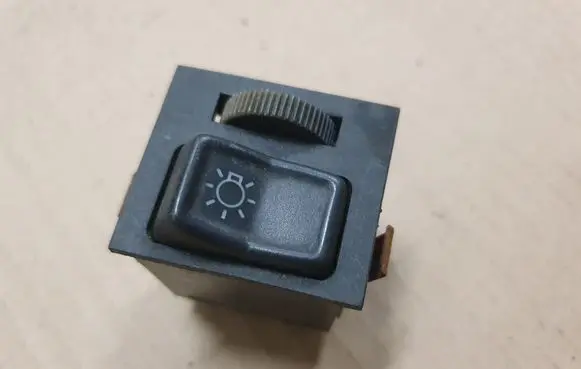 Volkswagen Caddy Light switch 321941531K