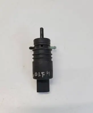 Volkswagen Golf IV Windscreen/windshield washer pump