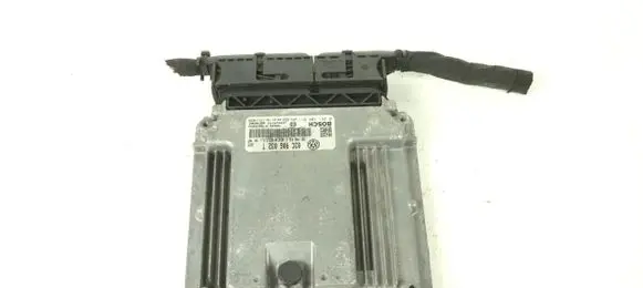 Volkswagen Tiguan Engine control unit/module ECU 03C906032T 0261S04011