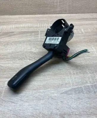 Volkswagen Golf IV Indicator stalk 8L0953513G L01