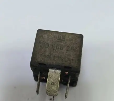 Opel Astra H Other relay 90860252