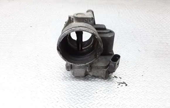 Volkswagen Golf V Throttle valve 03G128063V