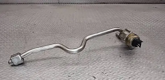 BMW 3 E90 E91 Fuel line/pipe/hose 
