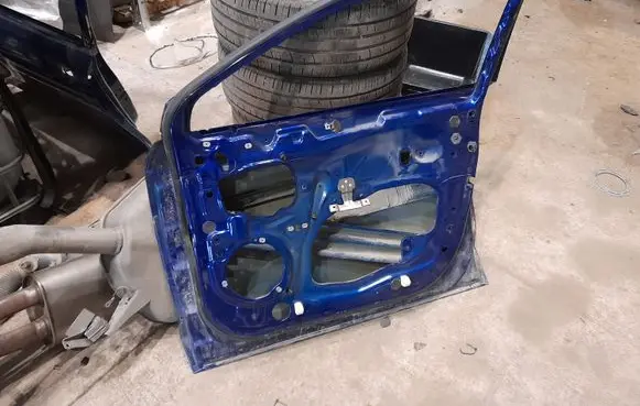 Ford Fusion II Front door