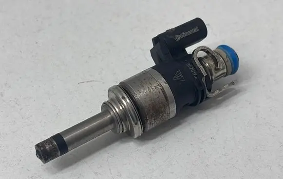 Porsche Macan (95B) Fuel injector 94611012832 357G1700