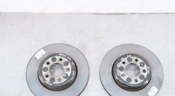 BMW 6 E63 E64 Rear brake disc 6763827 34216763827