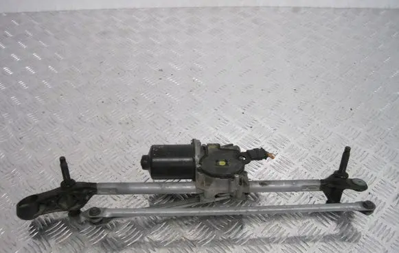 BMW 2 Active Tourer U06 Front wiper linkage 7239510