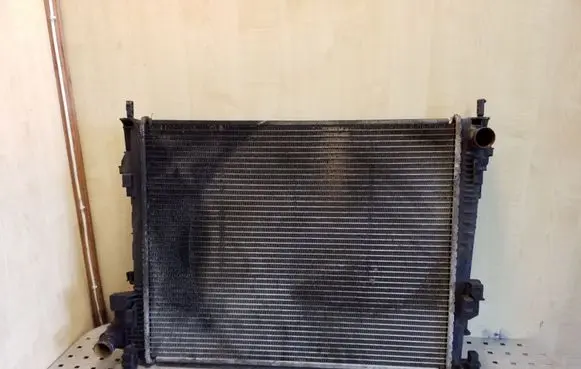 Renault Trafic II (X83) Coolant radiator 6302501E