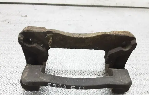 Hyundai Santa Fe Brake caliper pad carrier rear 