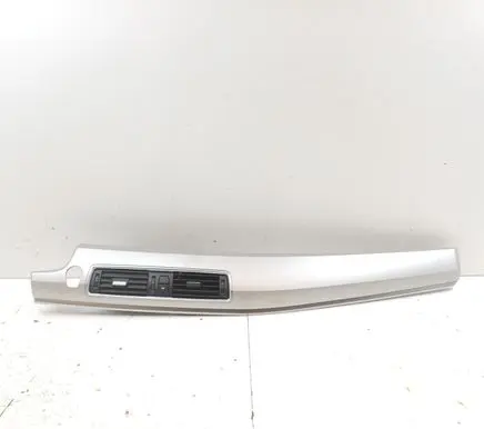 Dashboard glove box trim
