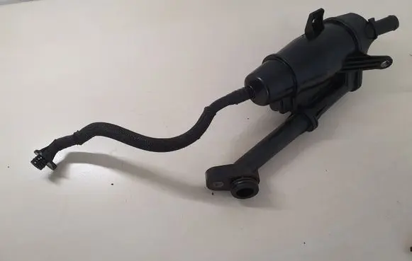 Opel Insignia A Oil breather separator 55575980