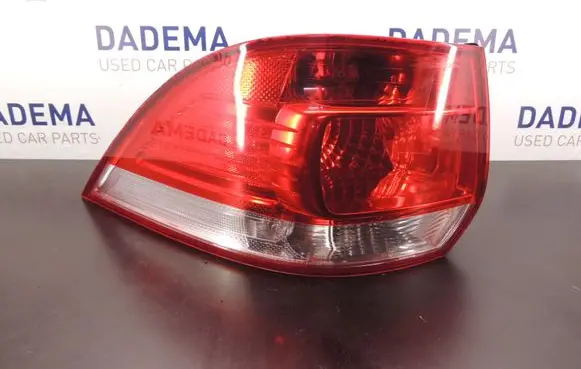 Volkswagen Golf V Rear/tail lights DS9