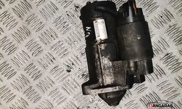 Nissan Qashqai Starter motor 8200584675B