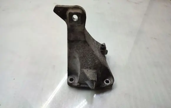 BMW X1 E84 Engine mounting bracket 6781916
