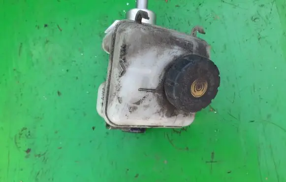 Opel Zafira A Brake booster