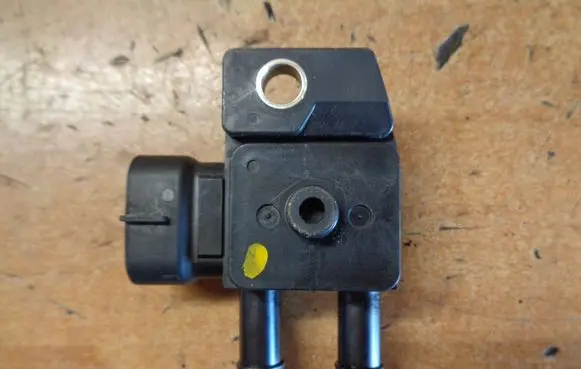 Hyundai i30 Exhaust gas pressure sensor 392102A800