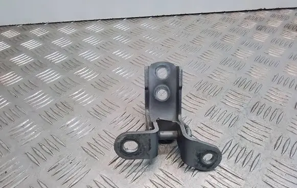 Toyota Yaris Front door upper hinge A046
