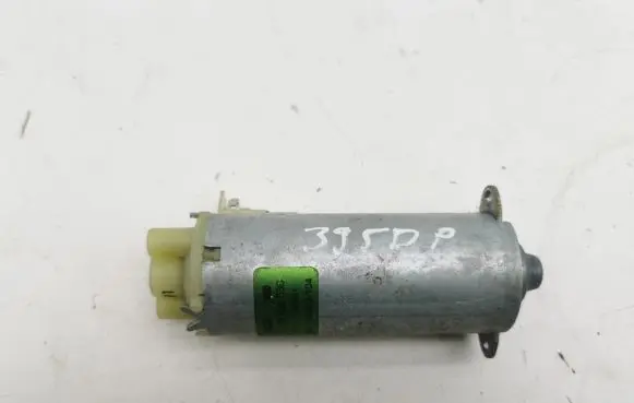 Volvo XC90 Seat adjustment motor 0130002530