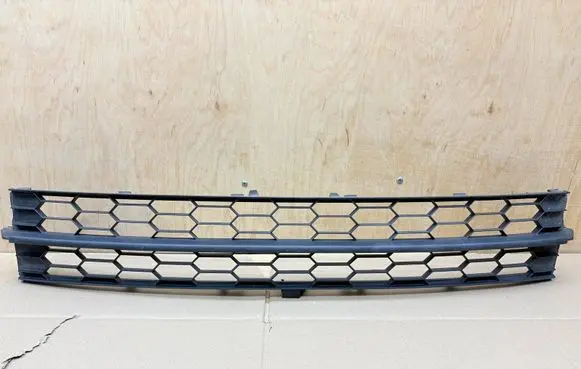 Skoda Rapid (NH) Front bumper lower grill 5JA853677 122041000100