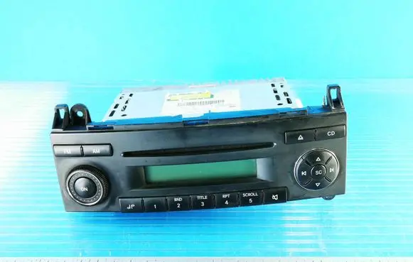 Volkswagen Crafter Radio/CD/DVD/GPS head unit A0048204086