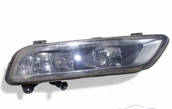 Volkswagen PASSAT B7 Front fog light