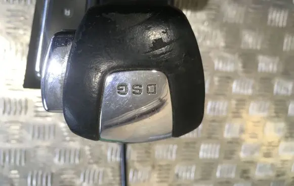 Skoda Yeti (5L) Gear shifter/selector 5K2713025BD
