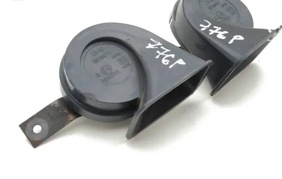 Infiniti Q50 Horn signal