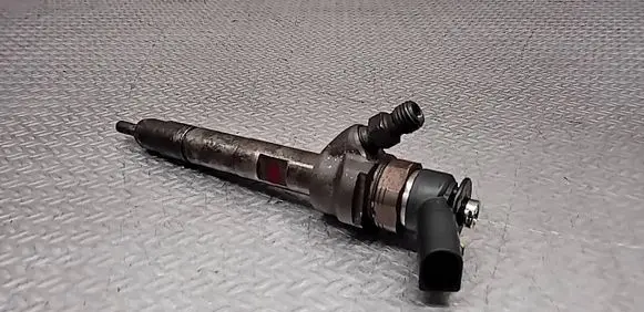 BMW 1 E81 E87 Fuel injector 0445110289 779844604