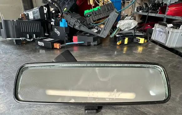 Peugeot 3008 I Rear view mirror (interior)