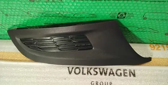 Volkswagen Polo V 6R Front bumper lower grill 6R0853666C