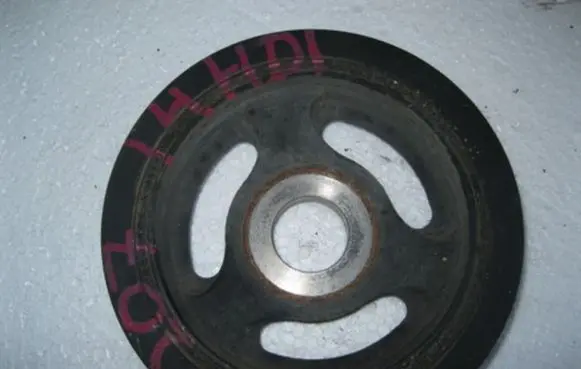 Peugeot 207 Crankshaft pulley