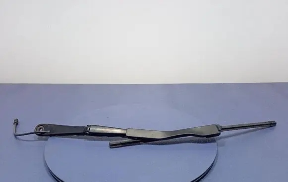 BMW M3 F80 Front wiper blade arm 9448920