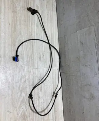 Mercedes-Benz C W204 Rear ABS sensor wiring A2045404605