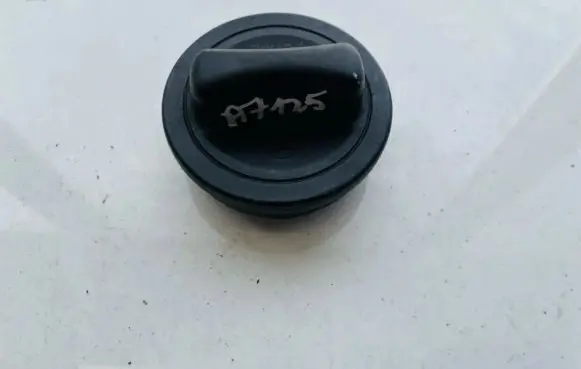 Mercedes-Benz Vaneo W414 Fuel tank filler cap a2204700105