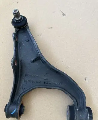 Subaru Forester SK Rear upper control arm/wishbone 20252SG010 20252SG011