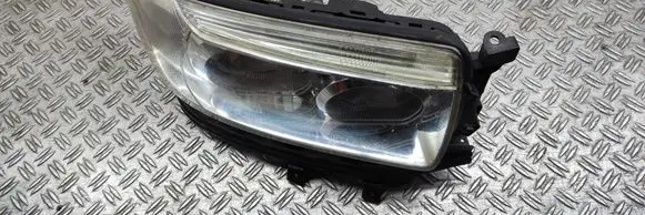Subaru Forester SG Headlight/headlamp E4123770100 16HCR