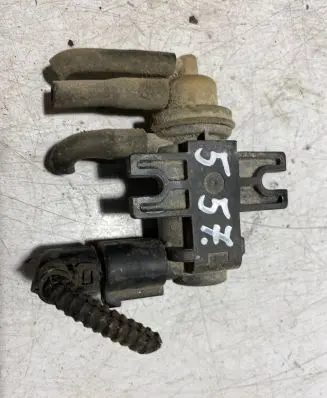 Volkswagen Caddy Turbo solenoid valve 1K0906627B 24876