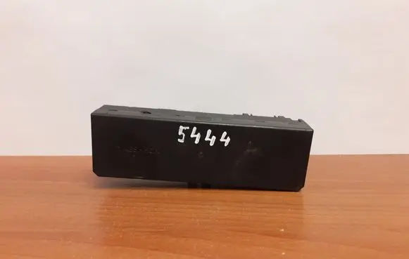 Mercedes-Benz E W210 Fuse box set 05376120 5444