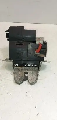 Mercedes-Benz C W203 Loading door lock A2037400235 2037400235